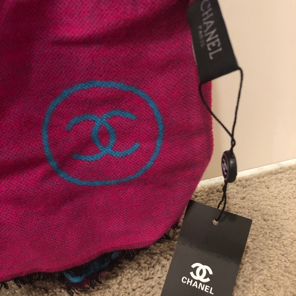 Chanel 65% Cashmere Striped Scarf NWT